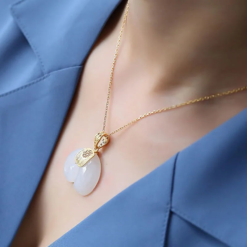 Mistgift  Jade with 18K Gold Chain Elephant Choker Necklace
