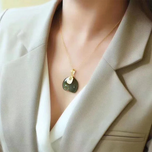 Mistgift  Jade with 18K Gold Chain Elephant Choker Necklace